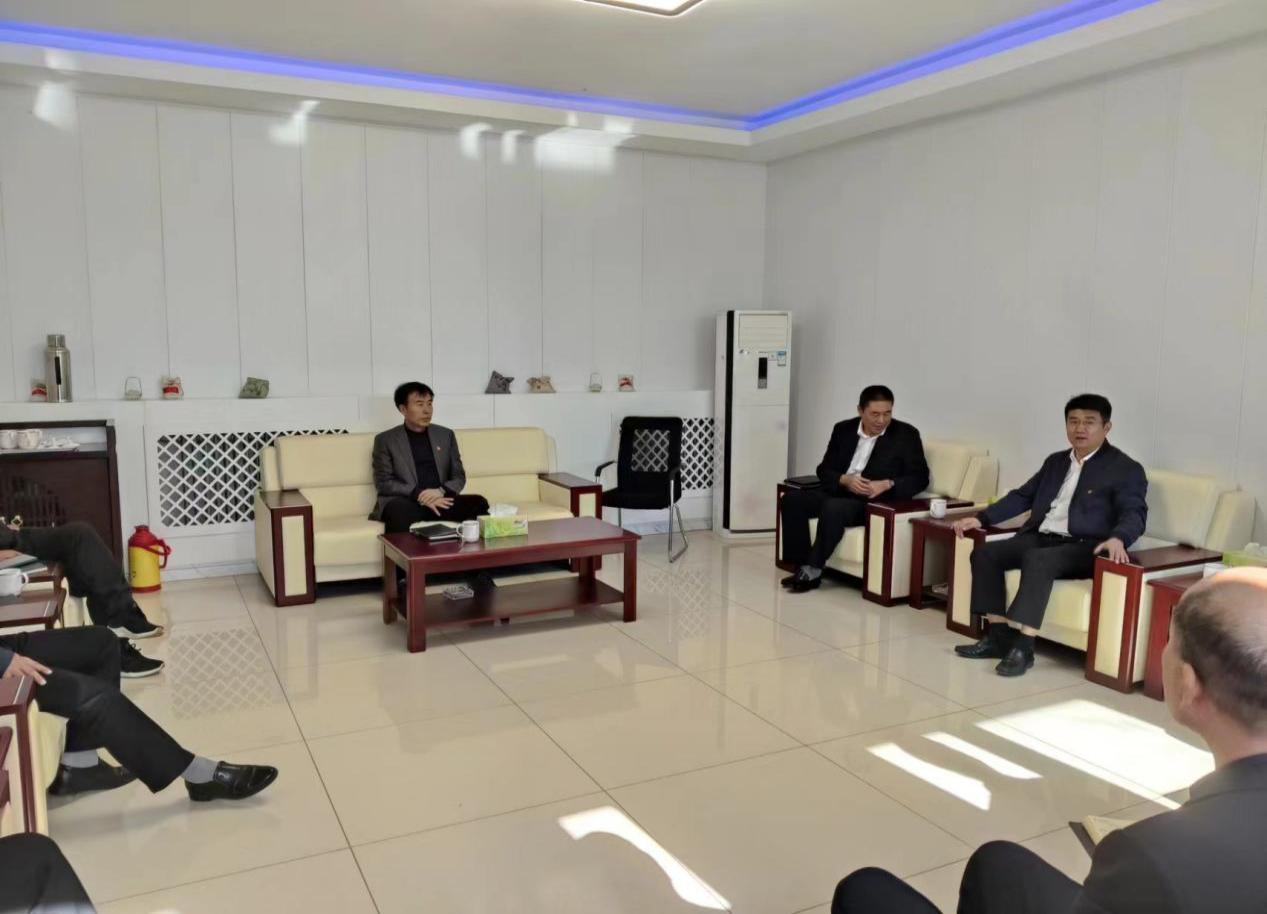 【学思想 强党性 沉实际 建新功】 qy千亿控股党委书记李文江带队至qy千亿机械调研领导工作